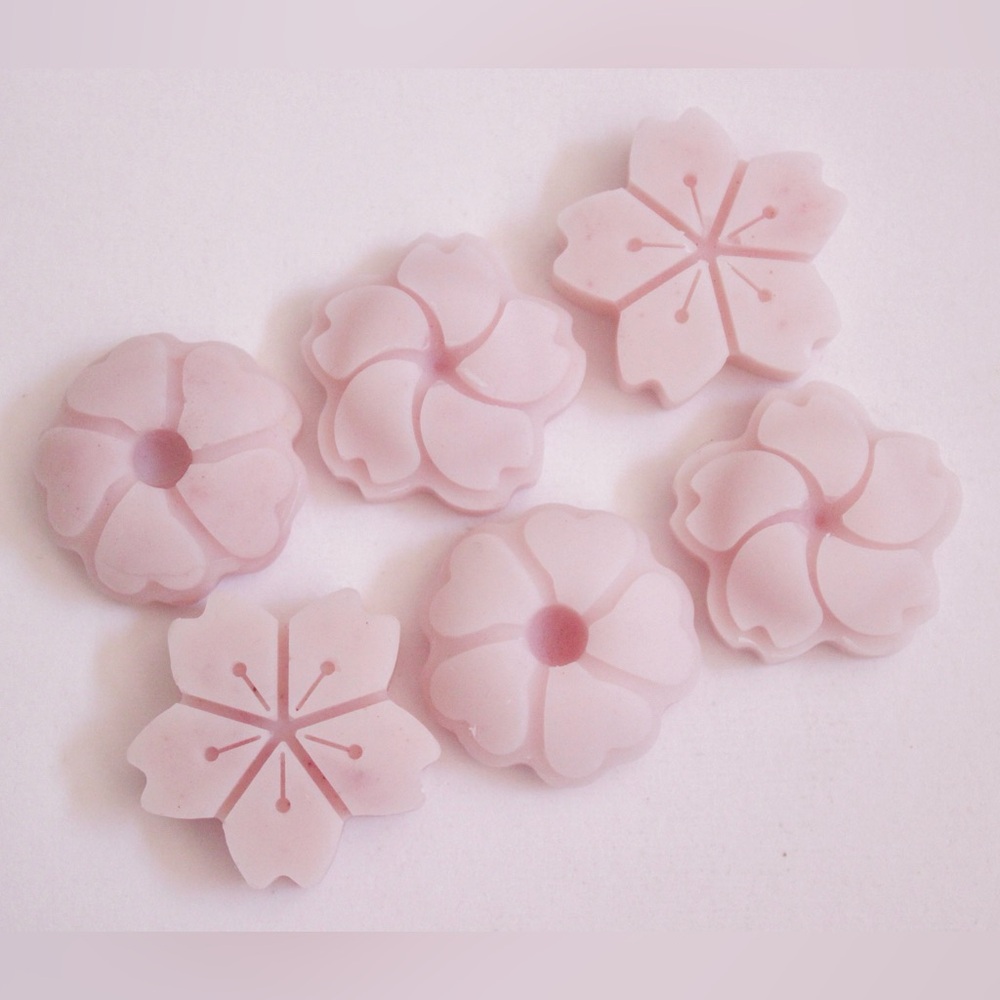 Handmade Spring Wax Melts with Essential Oils and Beeswax